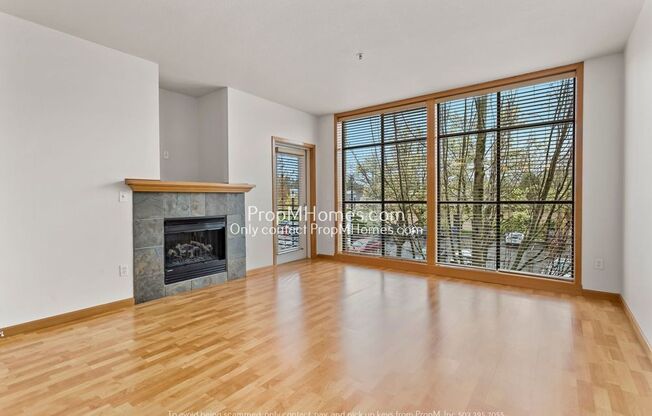 Beranger Commons - The Pearl of Gresham! Spacious One Bedroom Unit