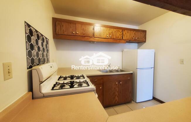 7000 N 43 ST
