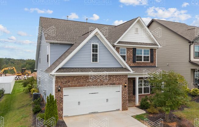 House in Northborough Neighborhood