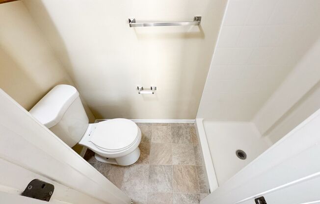 Studio, 1 bath, 264 sqft, $1,425, Unit 7E