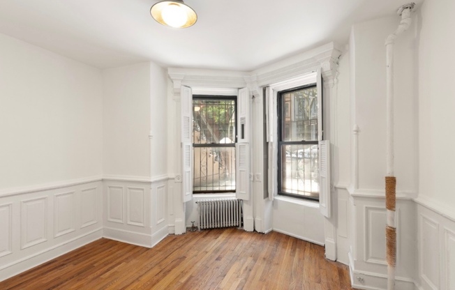 533 WASHINGTON AVE