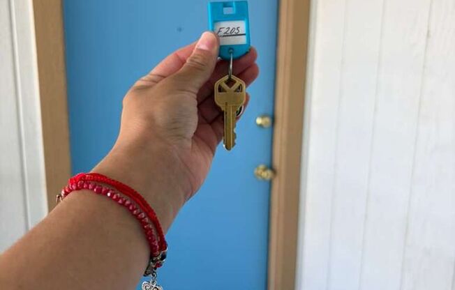 2 beds, 1 bath, 867 sqft, $1,250, Unit 601 F205