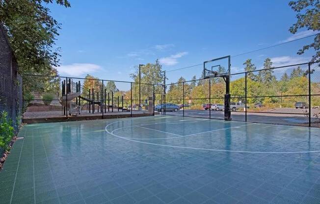 Sport Court | Apartments in Tualatin OR | River Ridge