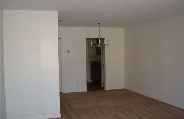 1 bed, 1 bath, $1,400