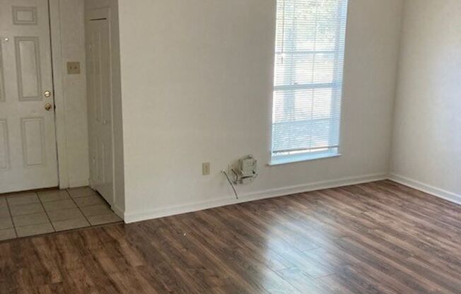 526 Denton Street, Denton