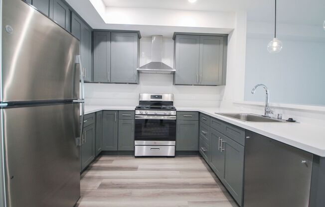 1 bed, 1 bath, 850 sqft, $2,397.08, Unit 204