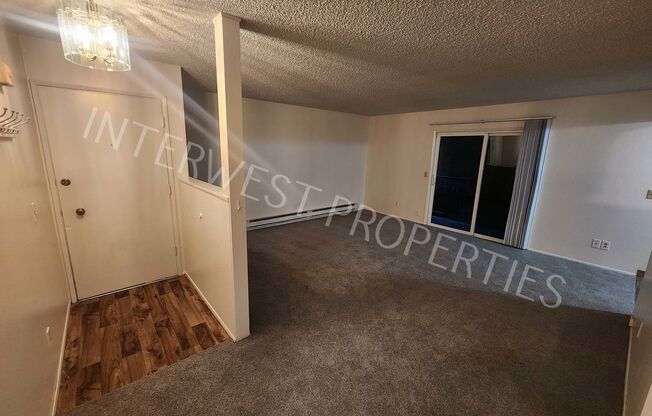 2 beds, 1 bath, 864 sqft, $1,450, Unit 020