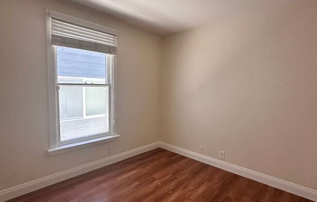 2 beds, 1 bath, 750 sqft, $1,995, Unit 1219 1/2 E St