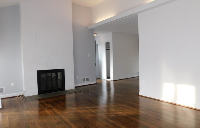 Quaint Rambler In Prime North Bethesda Location!
