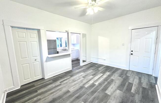 Studio, 1 bath, 600 sqft, $1,795, Unit 4