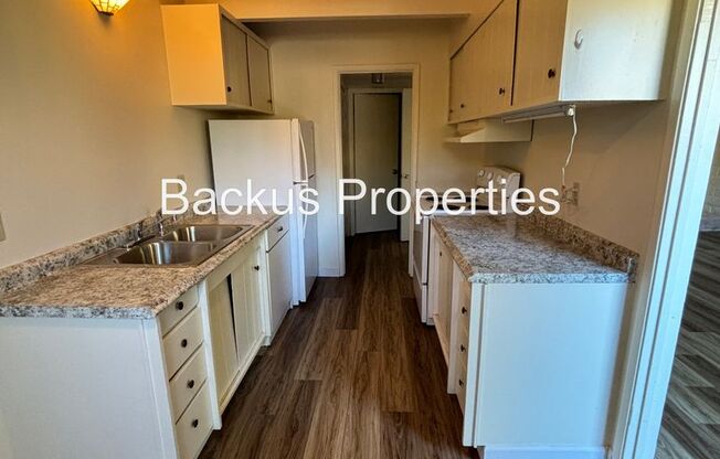 2 beds, 1.5 baths, $3,150, Unit # 107