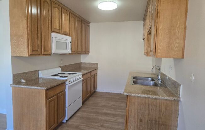 1 bed, 1 bath, $1,795, Unit 52