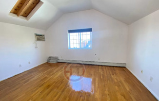 259 DAVIS AVE