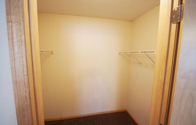 1 bed, 1 bath, 780 sqft, $1,374, Unit 222