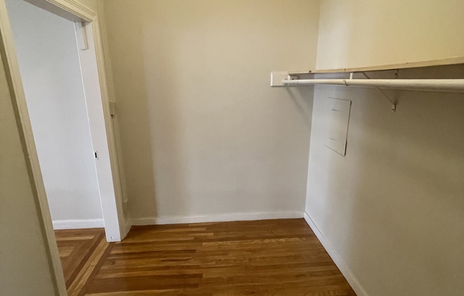 251 PARNASSUS AVE