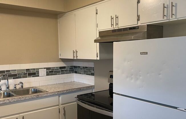 1 bed, 1 bath, 720 sqft, $1,150, Unit SC847