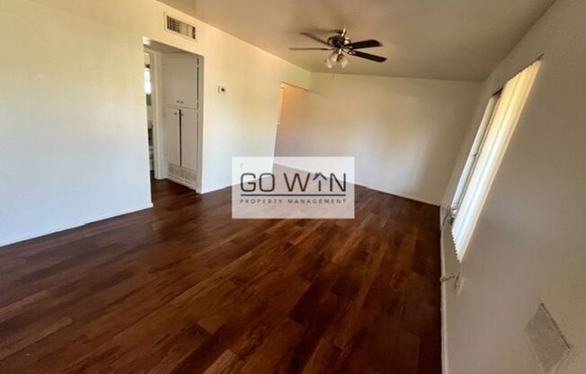1944 W Amelia Ave