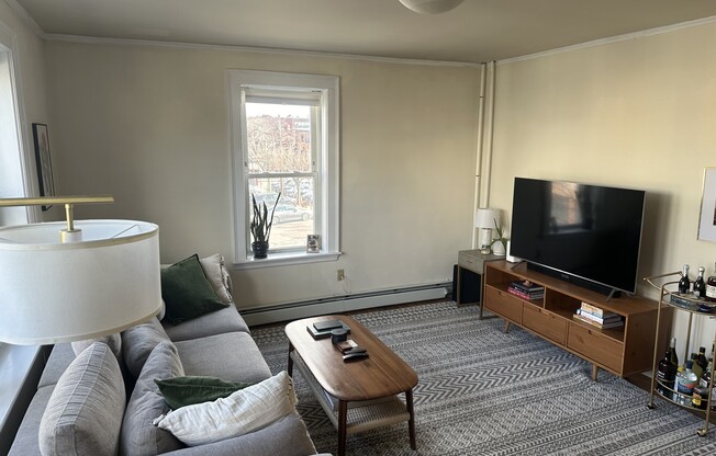 1 bed, 1 bath, 600 sqft, $2,900, Unit 25