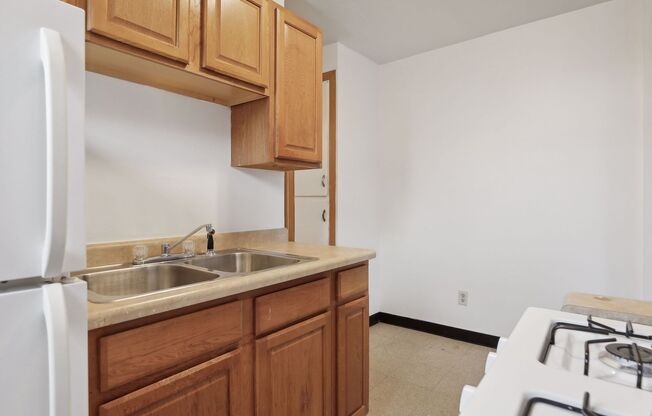 1 bed, 1 bath, $850, Unit Unit 9