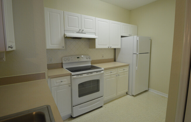 TAMPA: 2 bed/ 2bath condo on 2nd floor in The Enclave