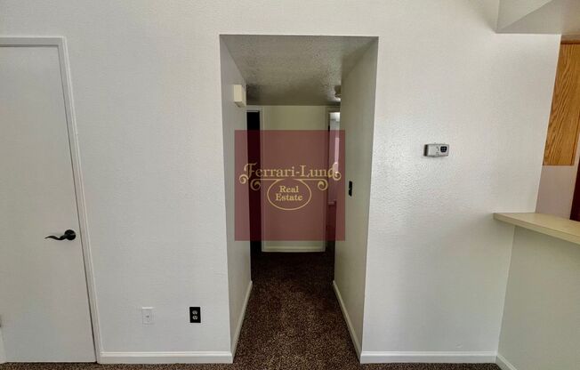 2 beds, 1 bath, $1,595, Unit # 5