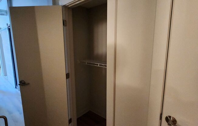 2 beds, 2 baths, 871 sqft, $1,695, Unit Unit 302