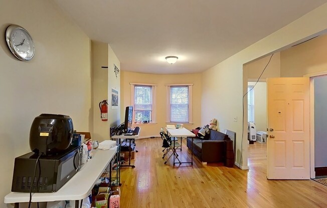 26 S HUNTINGTON AVE