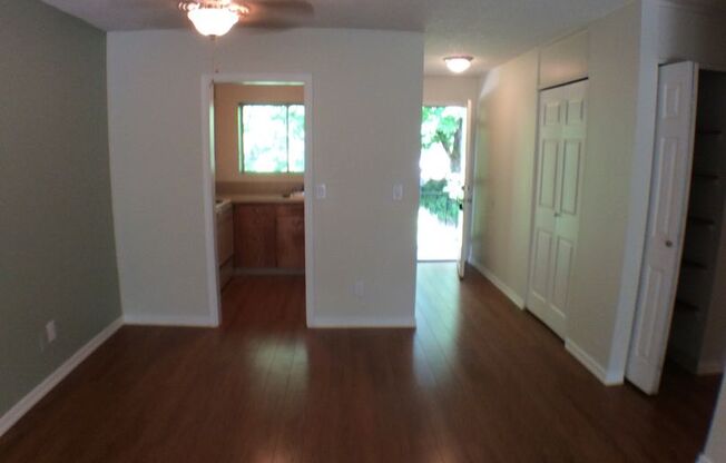 2 beds, 1 bath, 740 sqft, $1,600, Unit 315