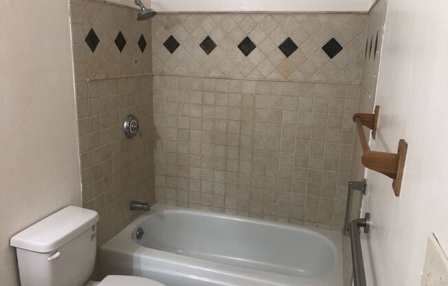 1 bed, 1 bath, $1,350