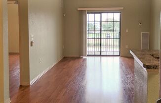 2 beds, 2 baths, $1,595, Unit ORANGE COUNTY