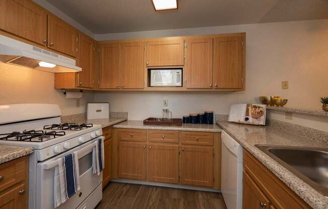 Canterbury Downs model apartment  kitchen, Roseville, CA, 95678