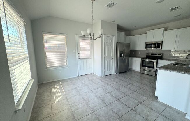 3 beds, 2 baths, $1,750