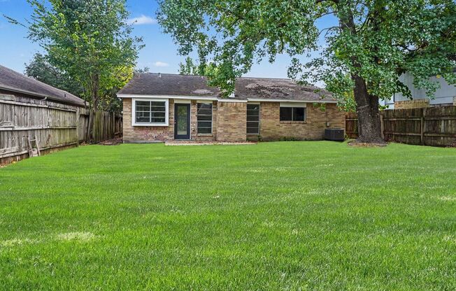 4 beds, 2 baths, $1,725