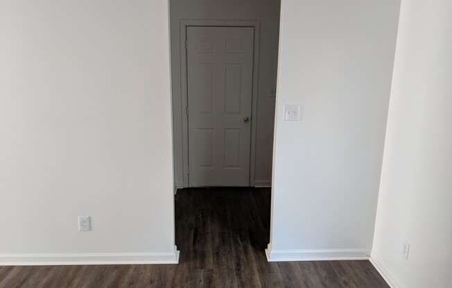 3 beds, 2.5 baths, 1,299 sqft, $1,520, Unit 01 - 7808