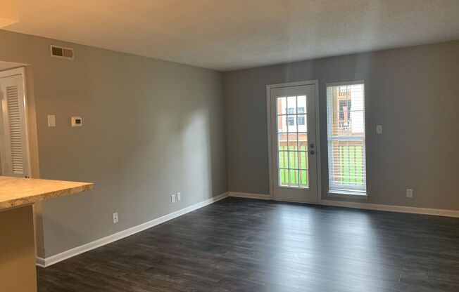 3 beds, 2 baths, 1,032 sqft, $1,200, Unit G