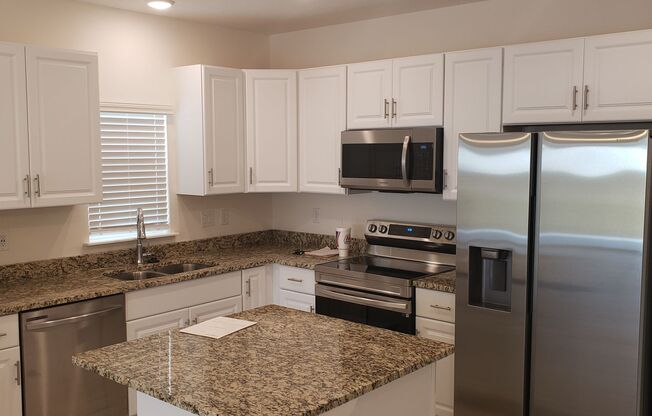 Dundee Station/Haines City_3 Bedroom 2 Bathroom