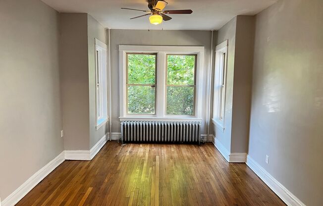 739 - 741 N Ridgeway