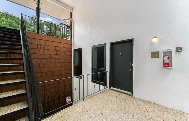 2704 San Pedro Street Unit 12