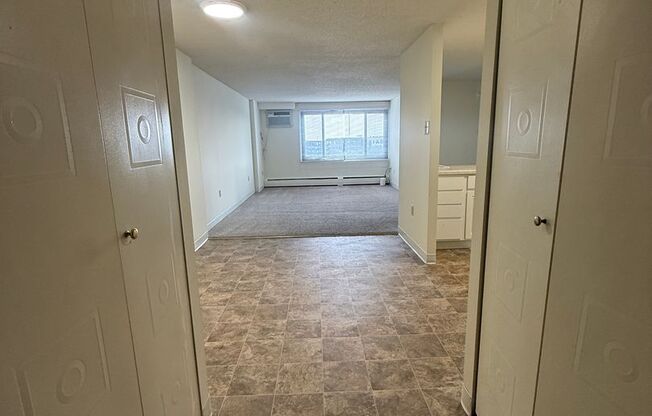 2 beds, 1 bath, 710 sqft, $1,450, Unit # 704