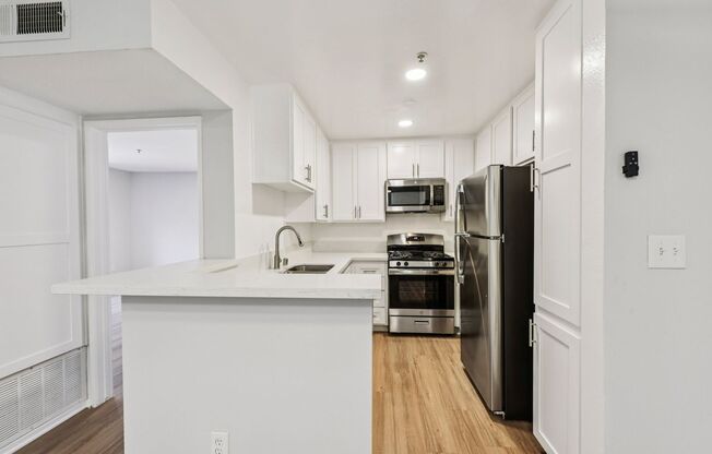 1 bed, 1 bath, 700 sqft, $1,798, Unit 202