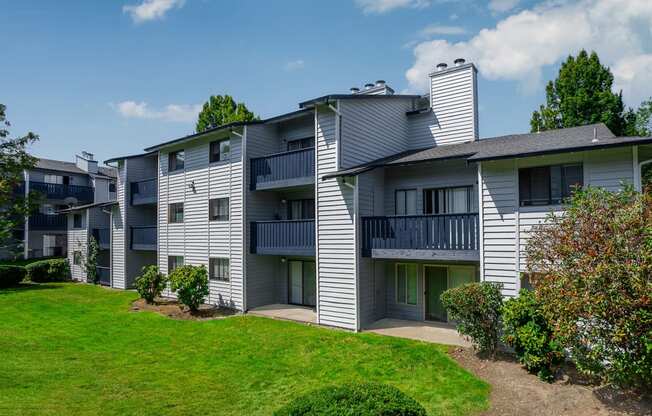 balconies Copper Ridge Apartments, Renton, 98055