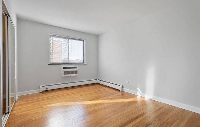 1 bed, 1 bath, 525 sqft, $1,800, Unit 545