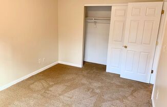 2 beds, 1 bath, 900 sqft, $1,325, Unit 10