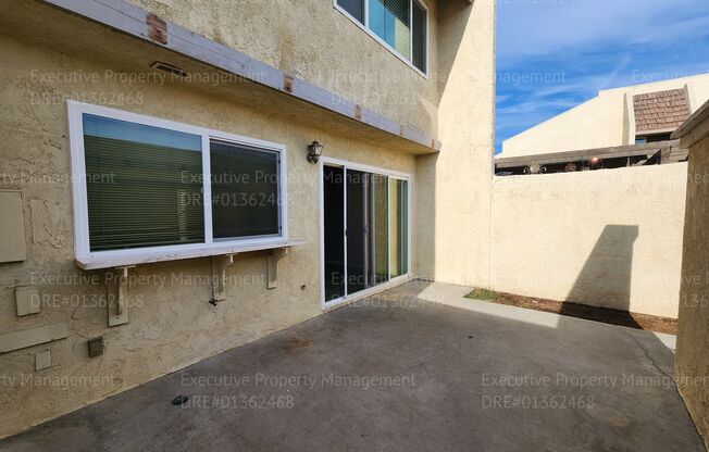 3 beds, 2.5 baths, $1,650