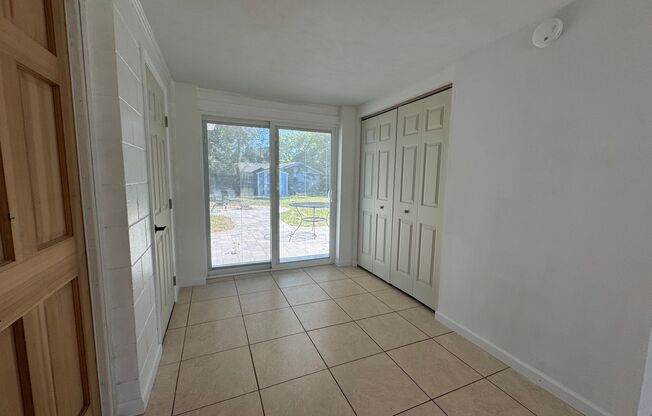 REMODELED Eustis 2/2 with NO HOA!
