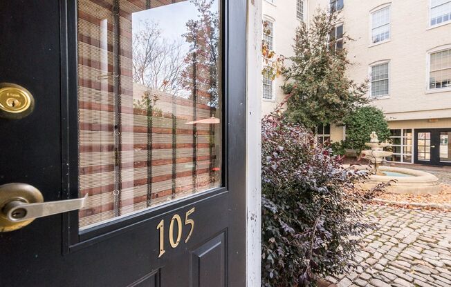 1 bed, 1 bath, 511 sqft, $1,375, Unit APT 105