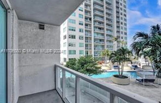 2 beds, 2 baths, 1,058 sqft, $3,200, Unit 253 NE 2nd St appt 903 (A11706080)