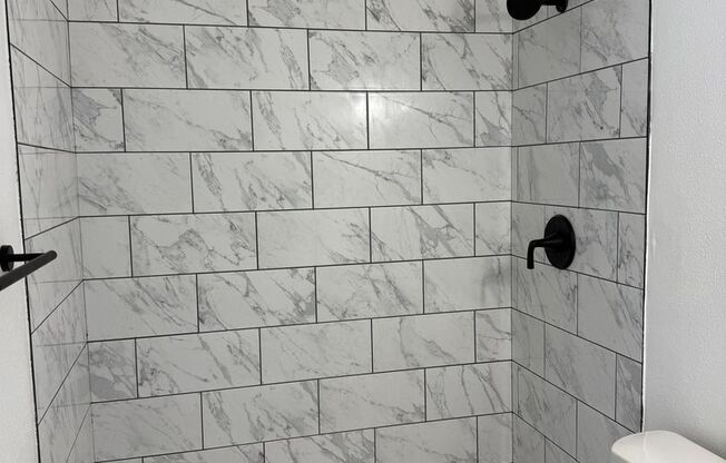 2 beds, 1 bath, 800 sqft, $1,550