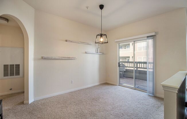 Prime Location in Parker 2 Bed 2 Bathroom Condo!