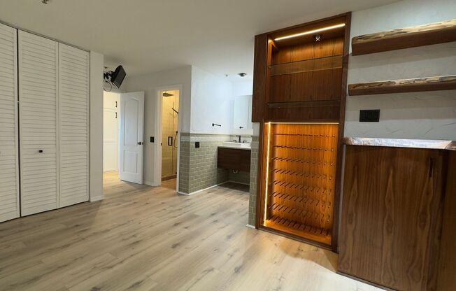 3 beds, 3 baths, $7,000, Unit UNIT 304